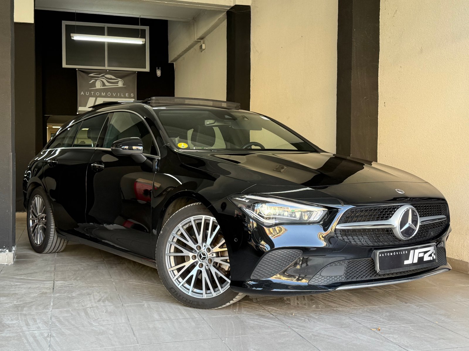 MERCEDES-BENZ CLASE CLA 200d SHOOTING BRAKE