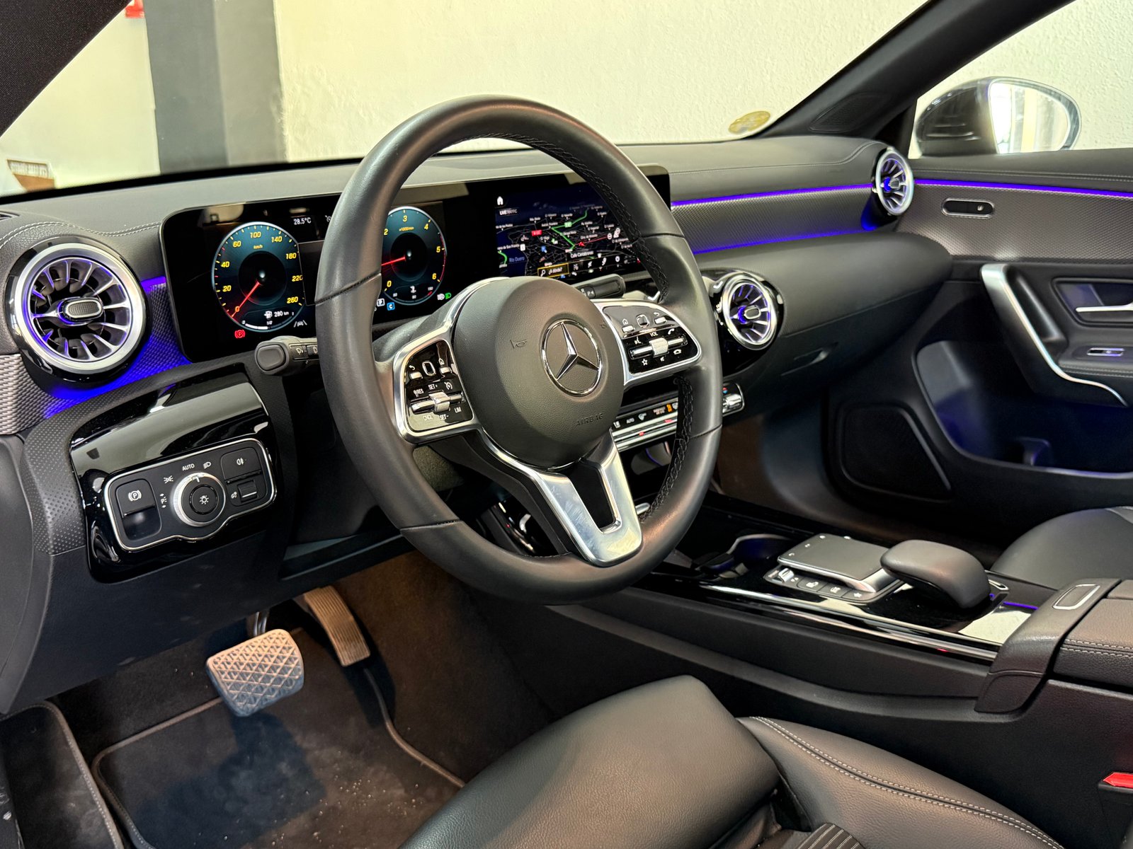 MERCEDES-BENZ CLASE CLA 200d SHOOTING BRAKE