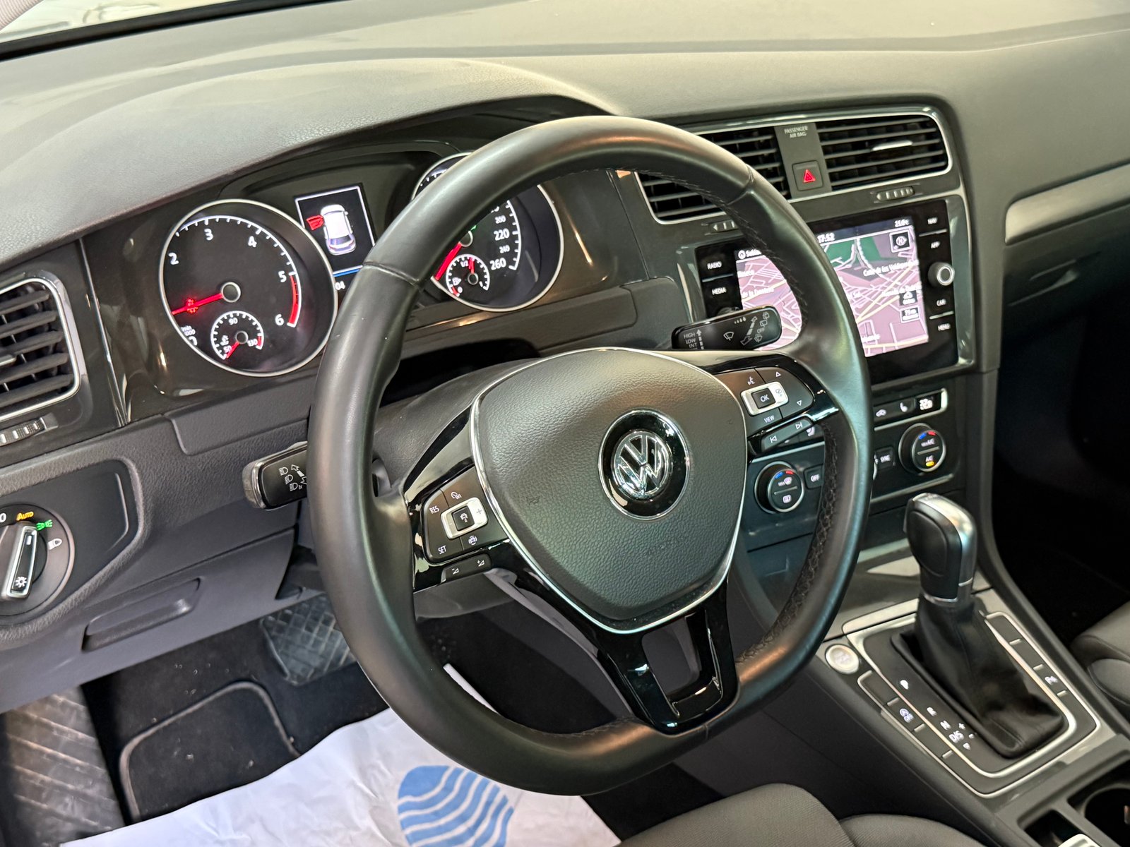 VOLKSWAGEN GOLF 7.5 1.6TDI