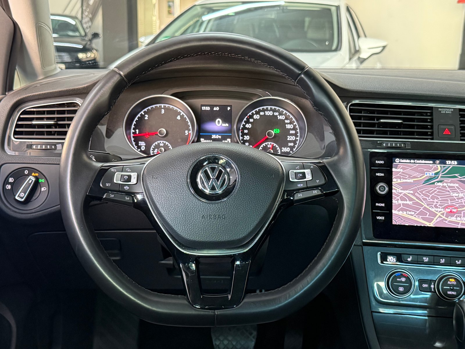 VOLKSWAGEN GOLF 7.5 1.6TDI
