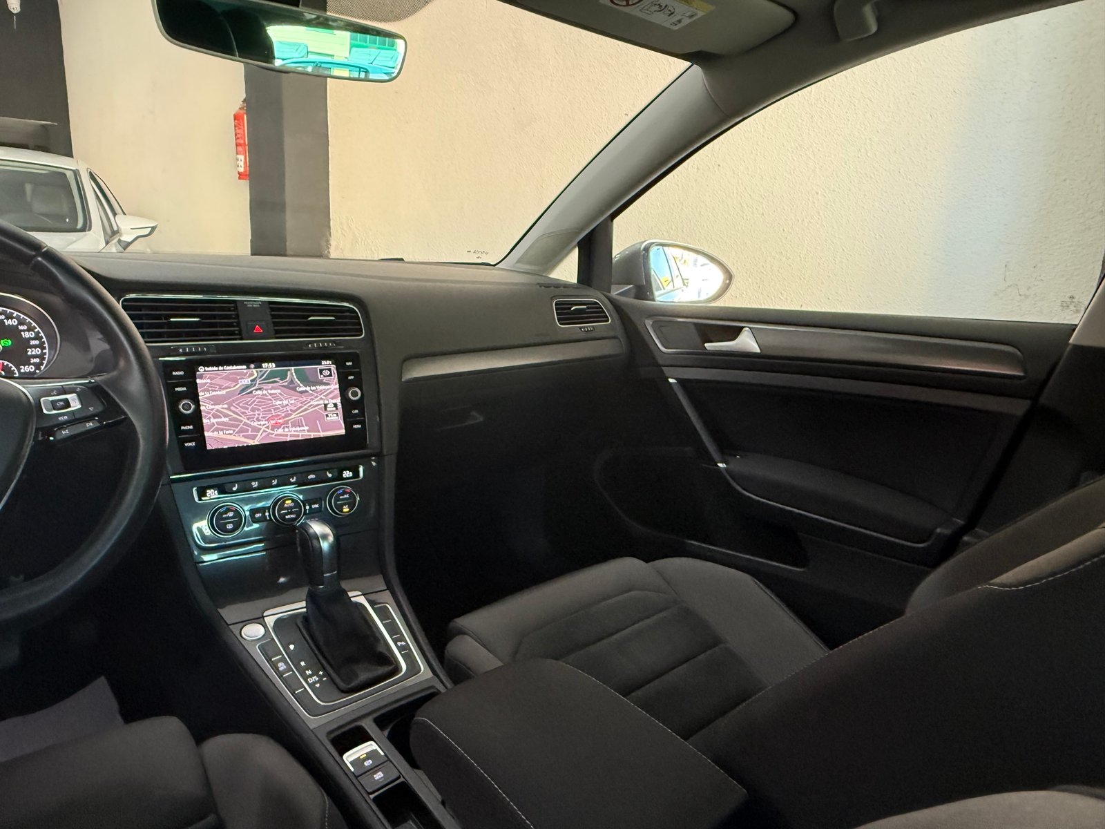 VOLKSWAGEN GOLF 7.5 1.6TDI