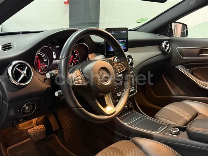 MERCEDES-BENZ Clase GLA 200 d