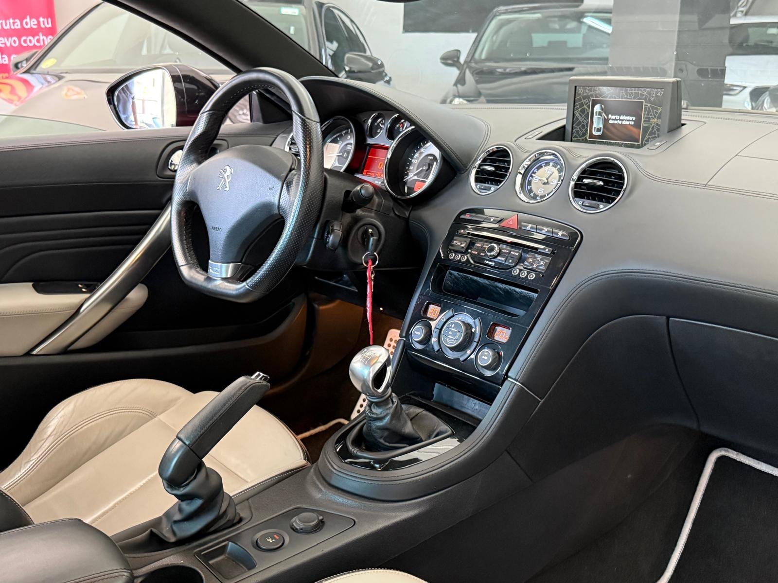 PEUGEOT RCZ 1.6 THP 200