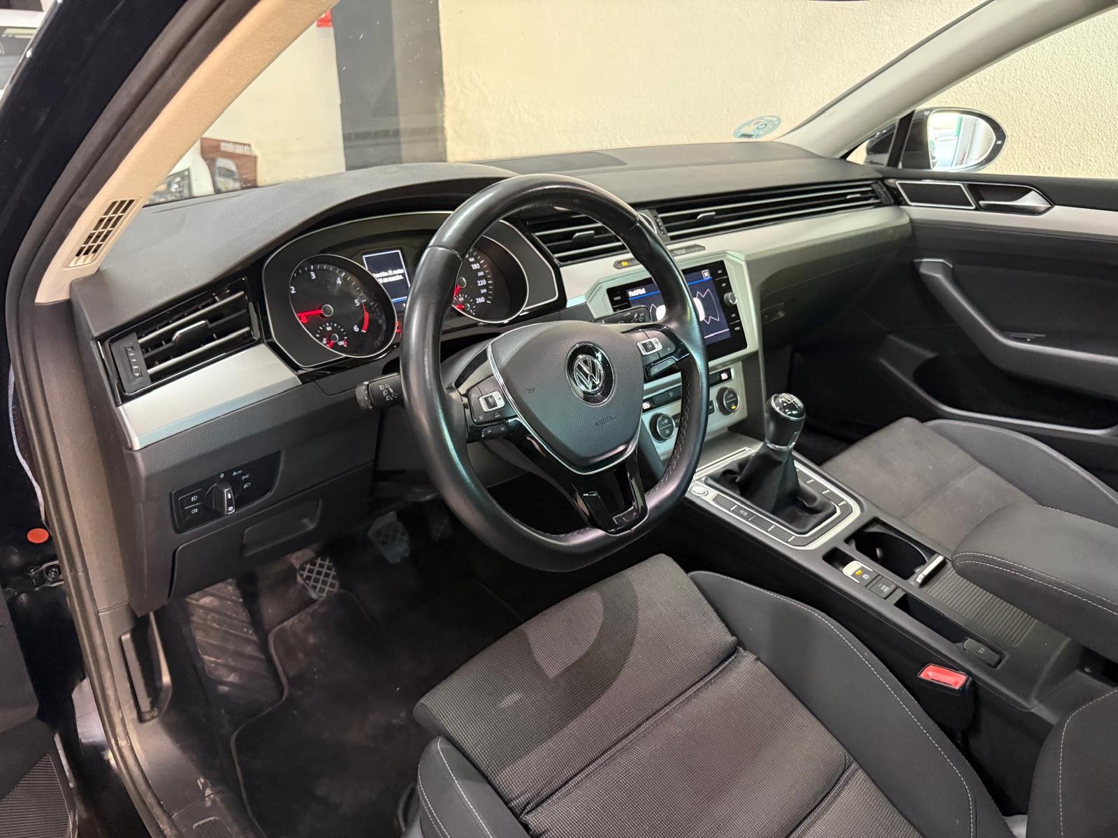VOLKSWAGEN PASSAT 2.0tdi