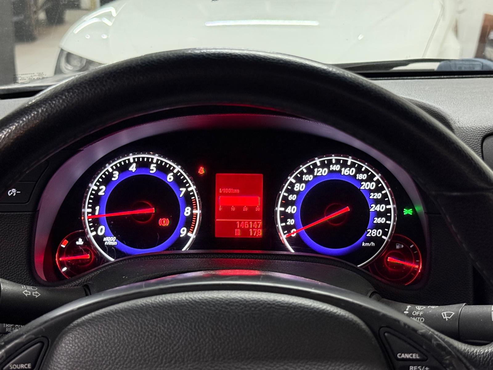 INFINITI G37 3.7