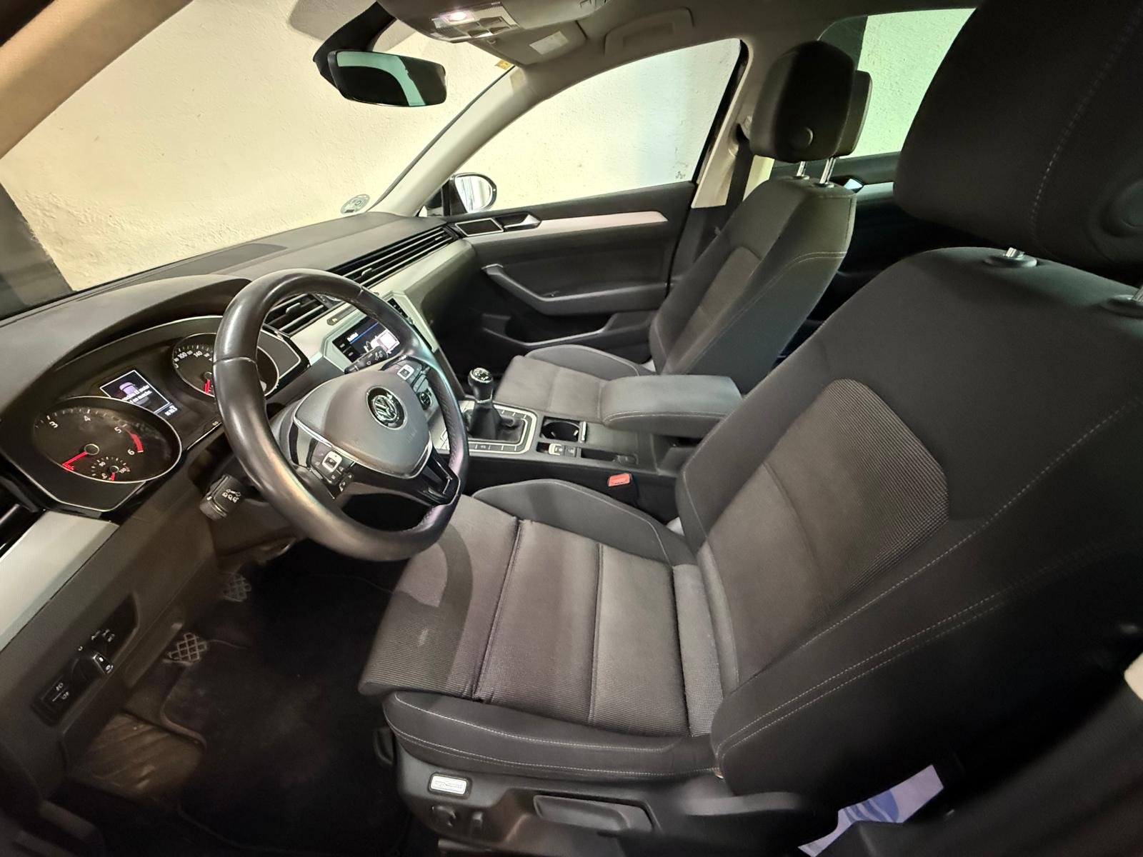 VOLKSWAGEN PASSAT 2.0tdi