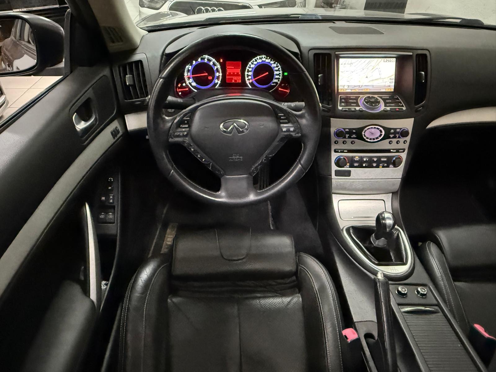 INFINITI G37 3.7
