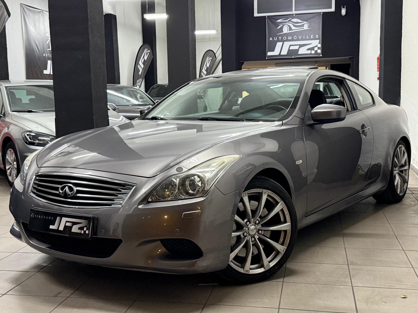 INFINITI G37 3.7