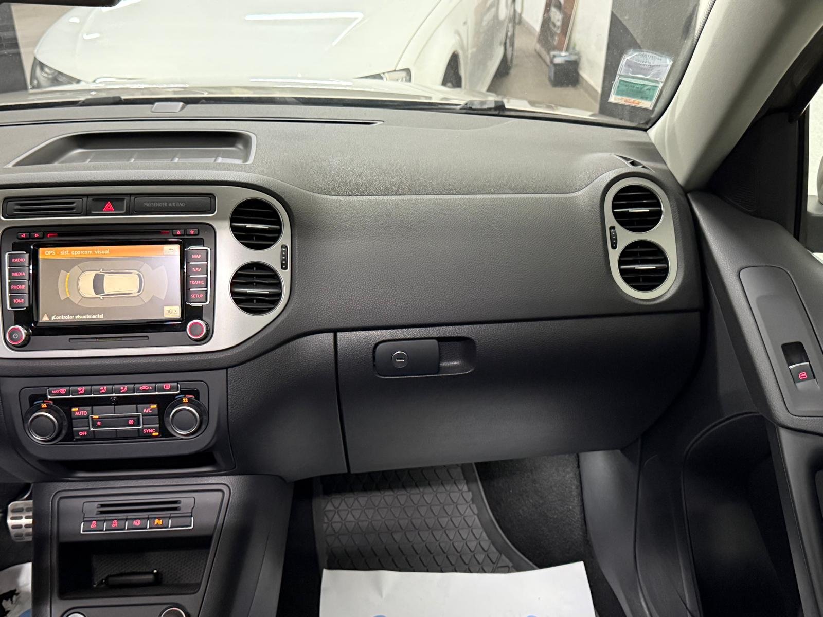 VOLKSWAGEN TIGUAN 2.0TDI 