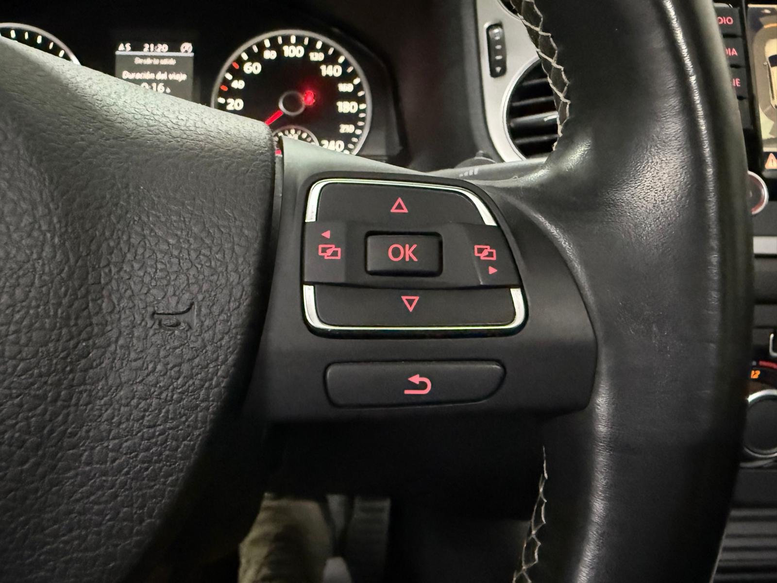 VOLKSWAGEN TIGUAN 2.0TDI 