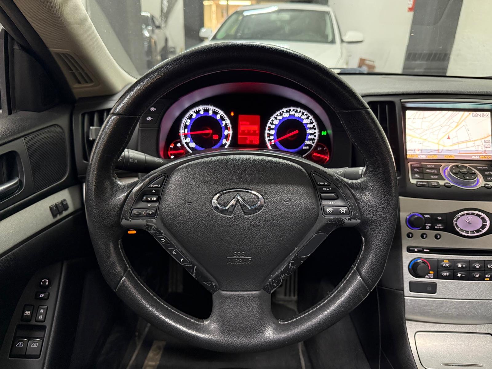 INFINITI G37 3.7