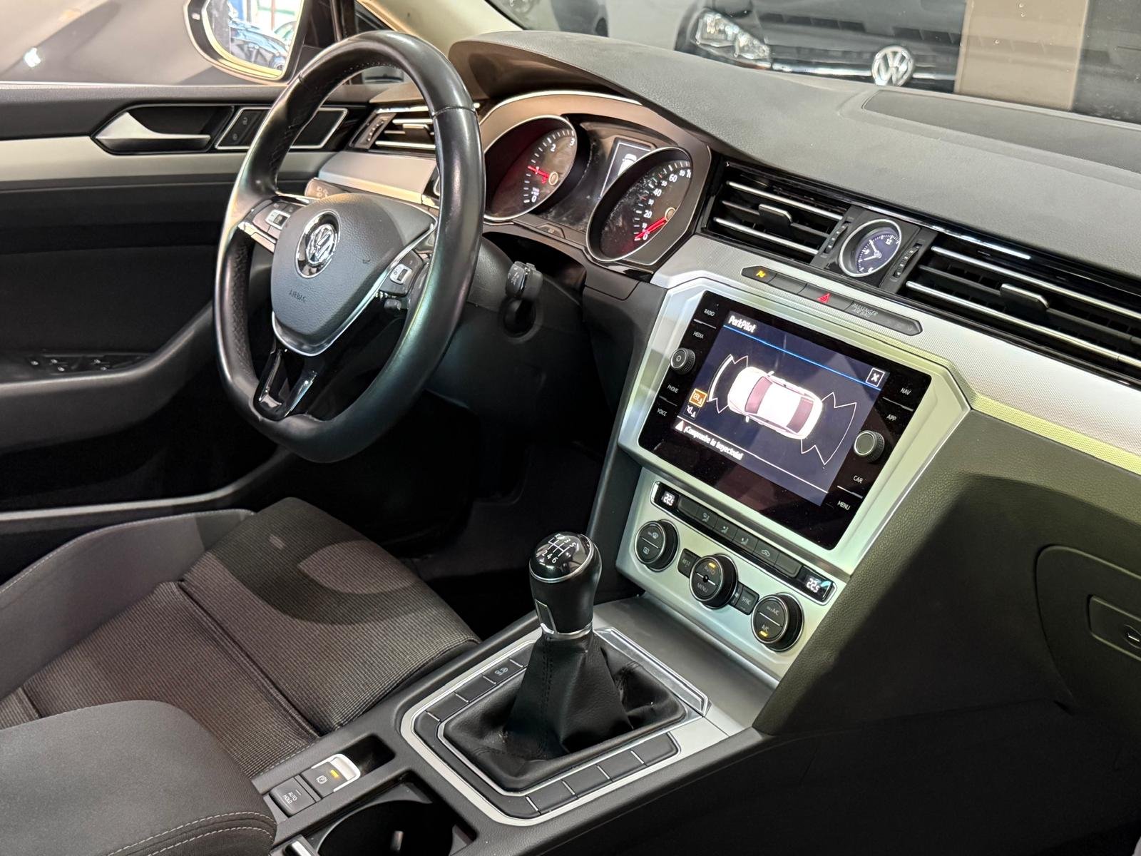 VOLKSWAGEN PASSAT 2.0tdi