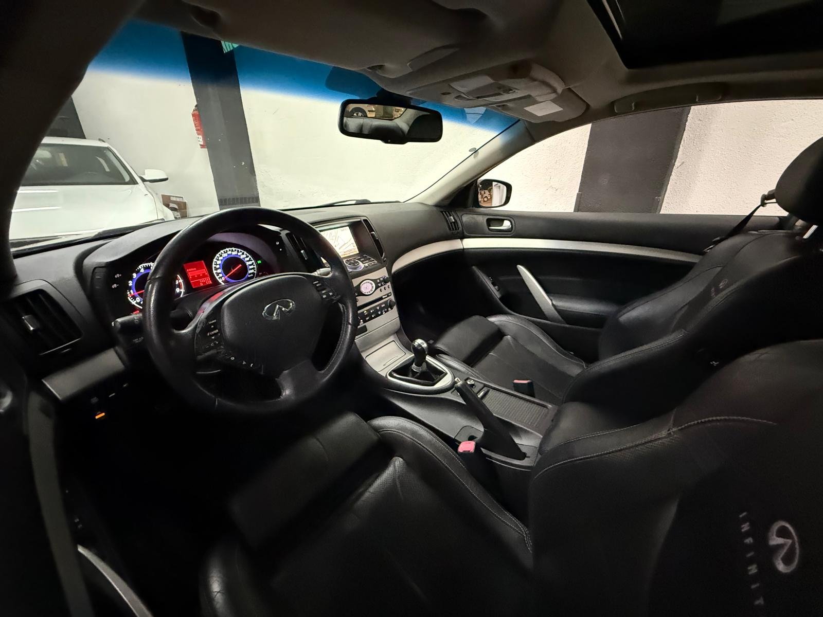 INFINITI G37 3.7