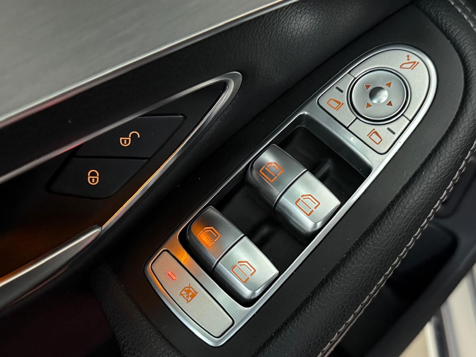 MERCEDES-BENZ CLASE C C180