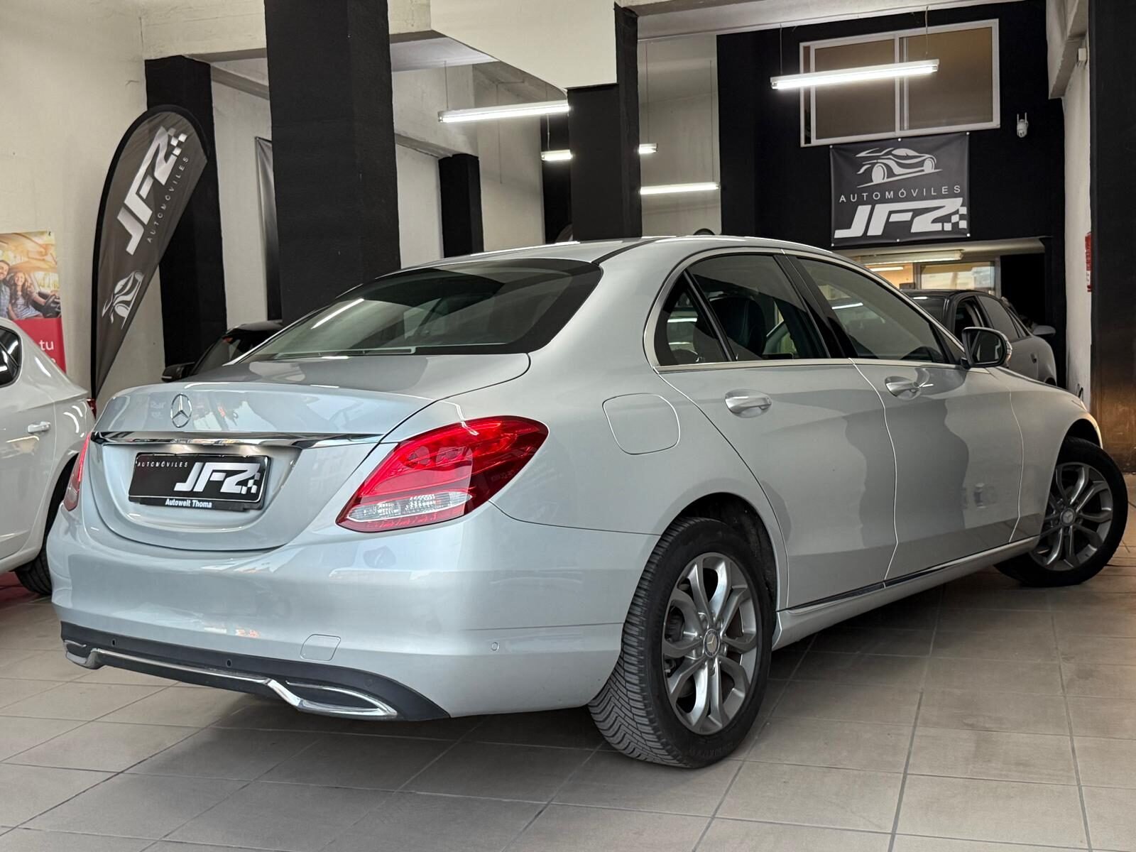 MERCEDES-BENZ CLASE C C180