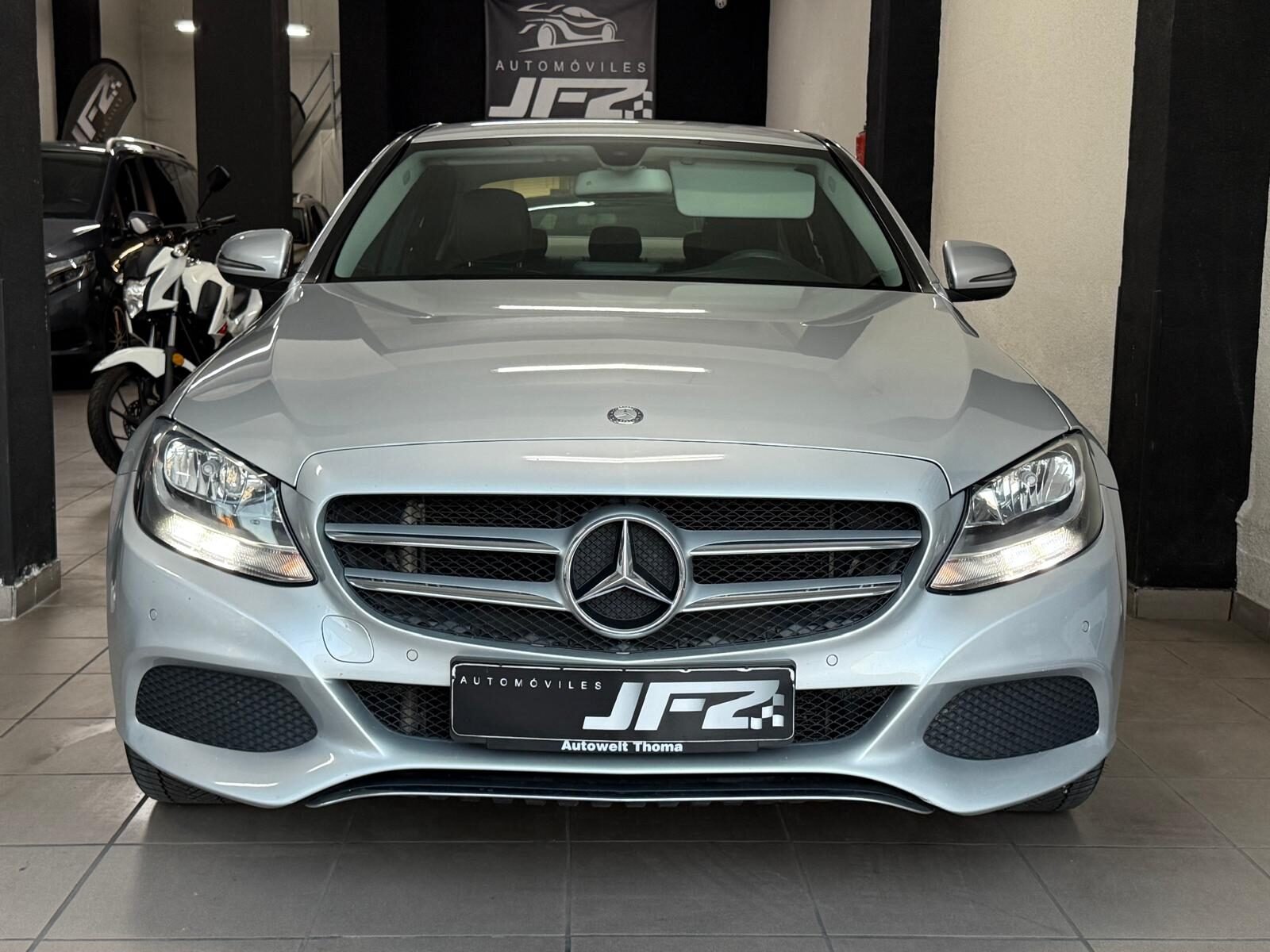 MERCEDES-BENZ CLASE C C180