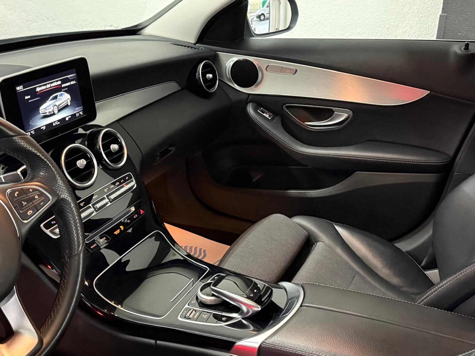 MERCEDES-BENZ CLASE C C180