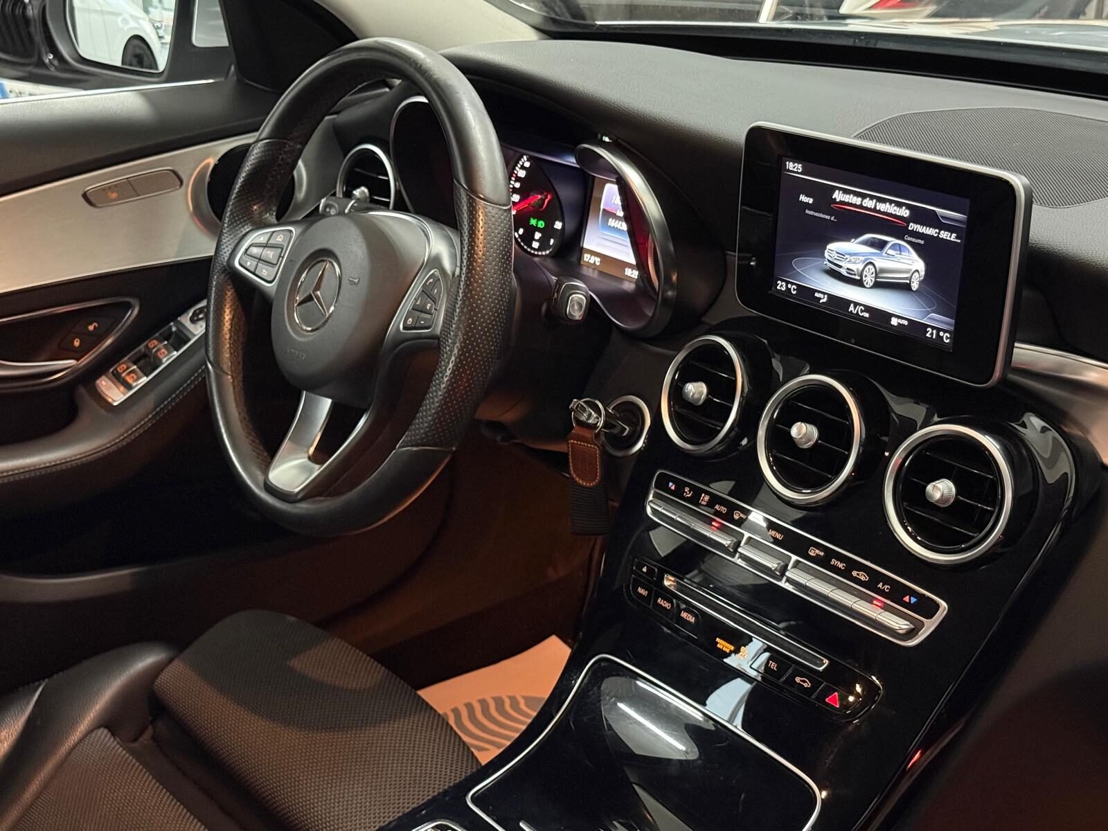 MERCEDES-BENZ CLASE C C180