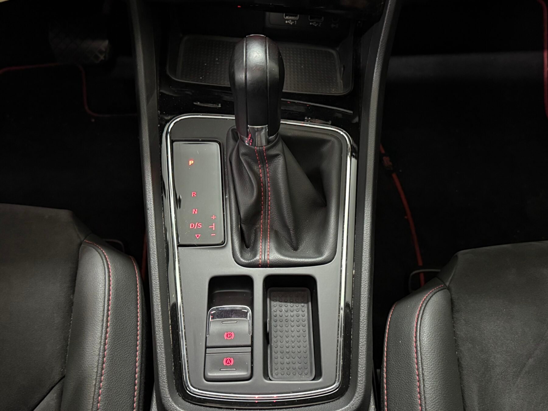 SEAT LEON FR