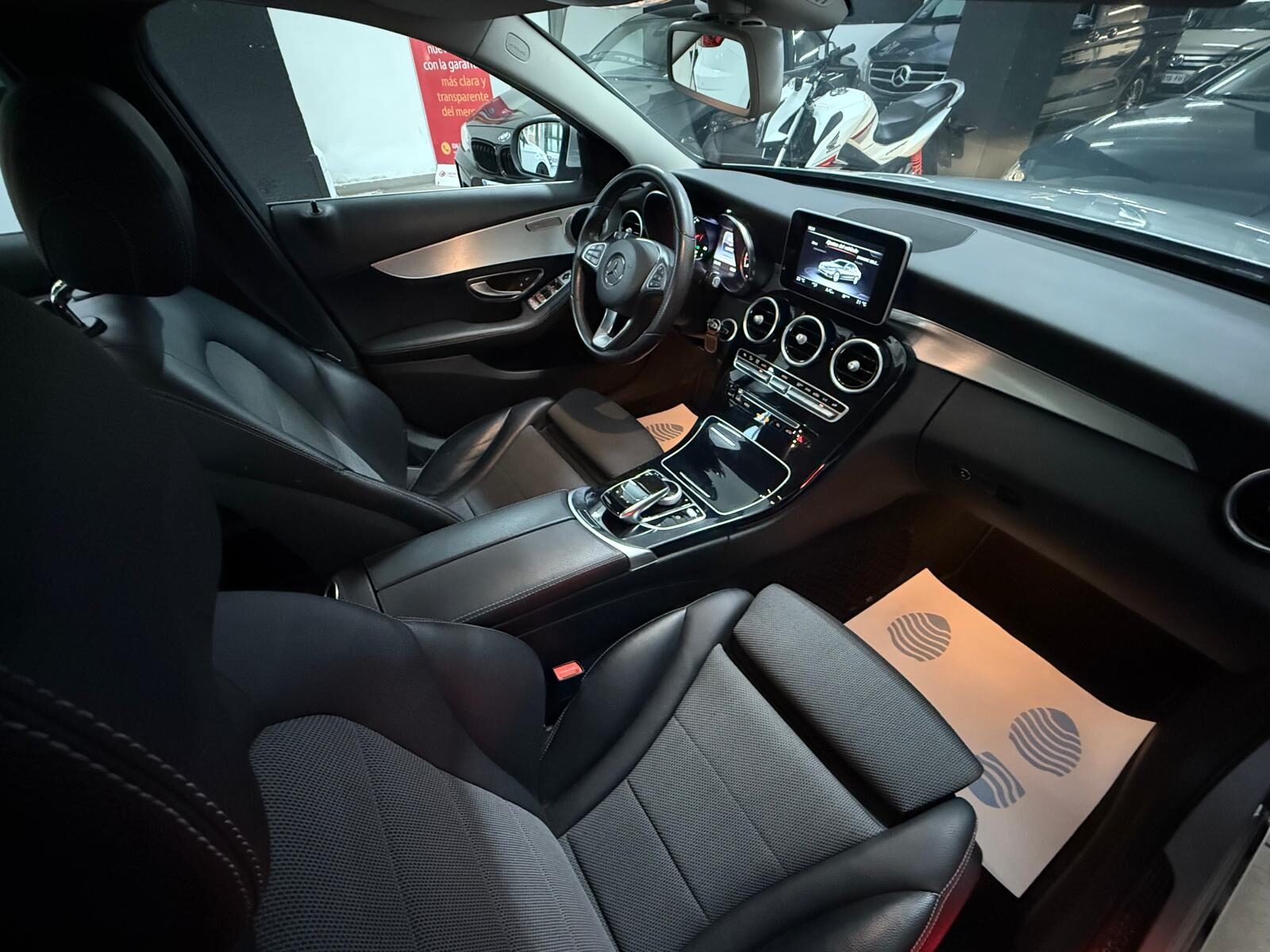 MERCEDES-BENZ CLASE C C180