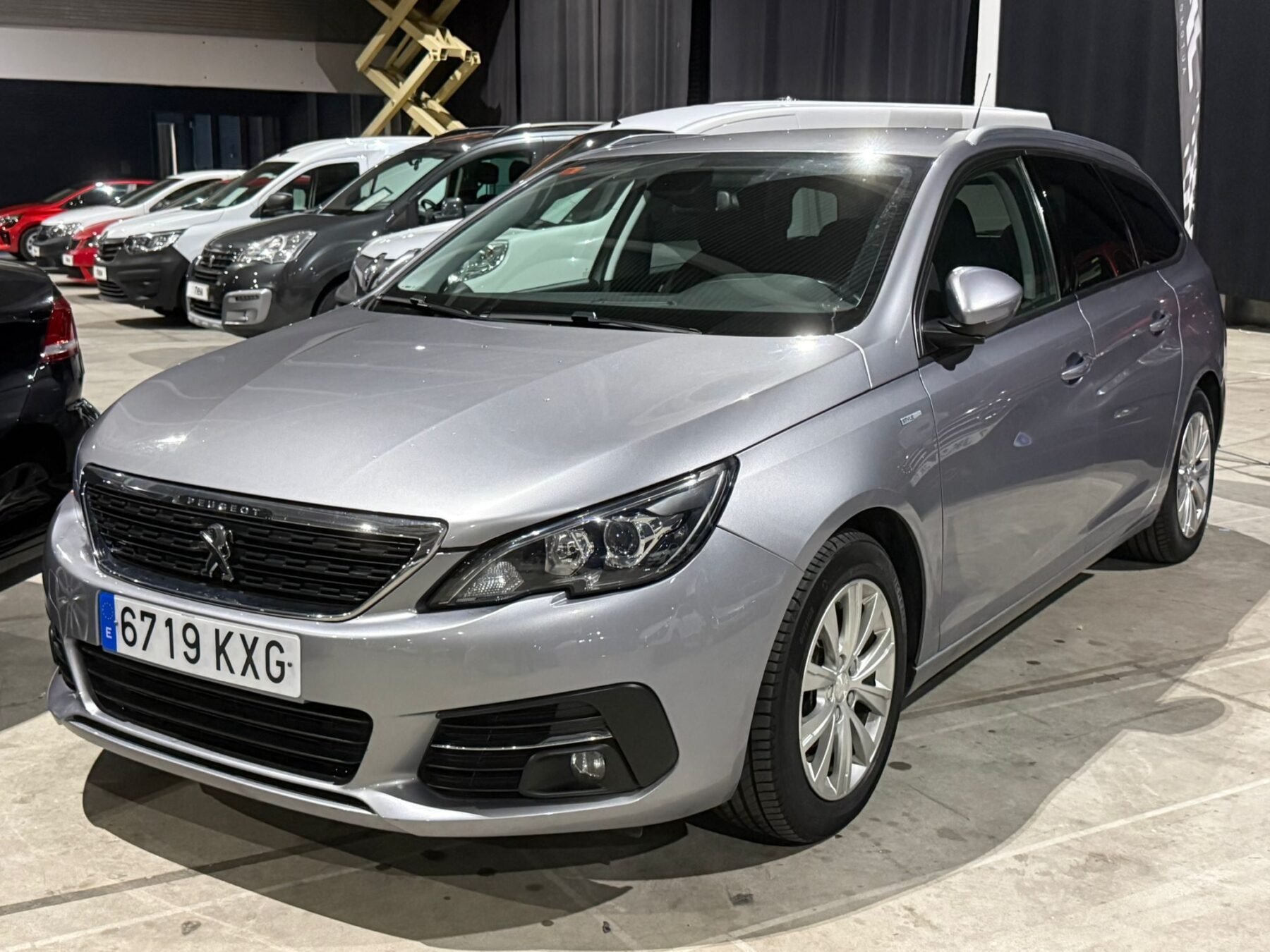 PEUGEOT 308 SW 1.5 BLUE HDI  130
