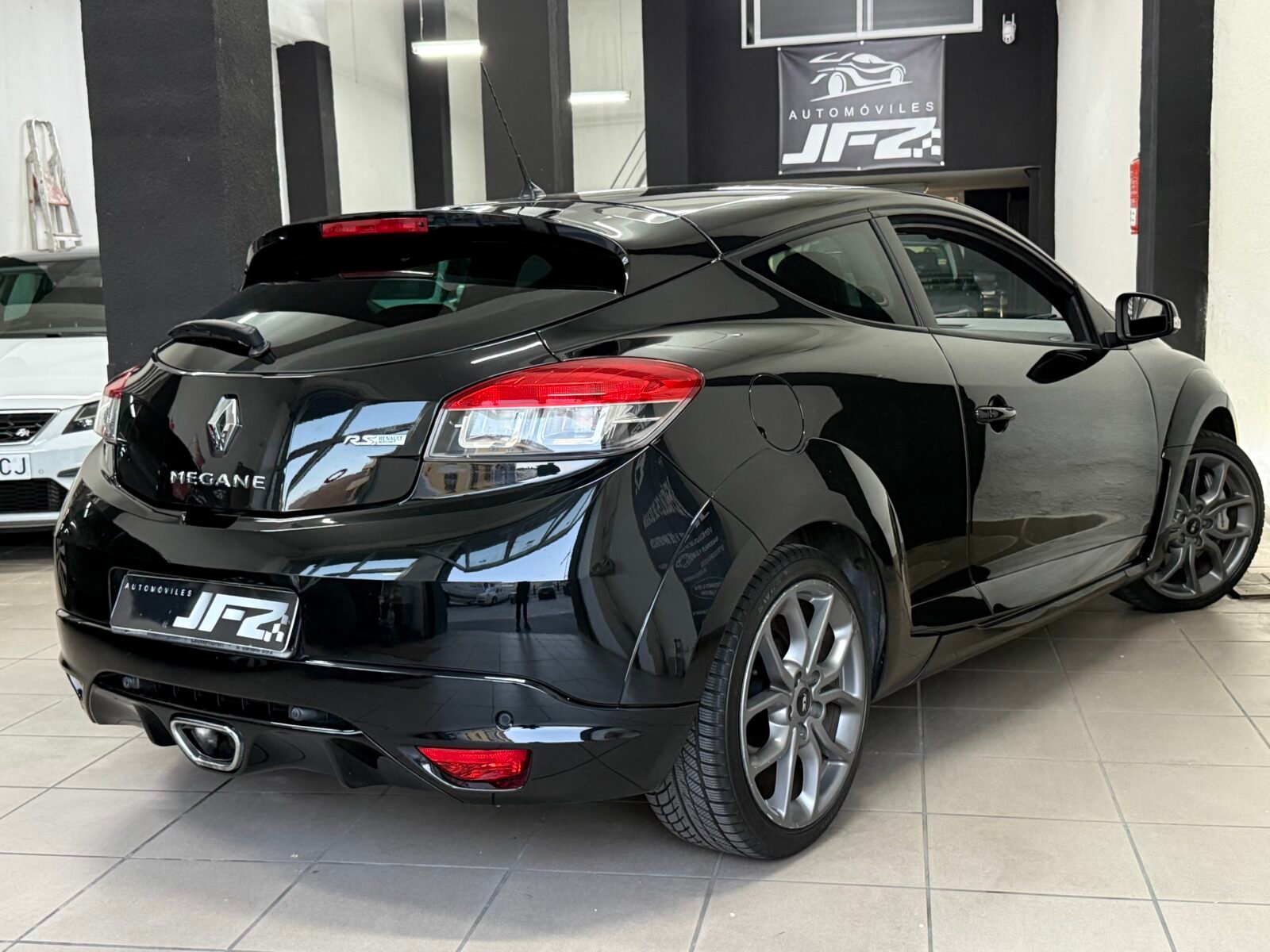 RENAULT Megane RS 265