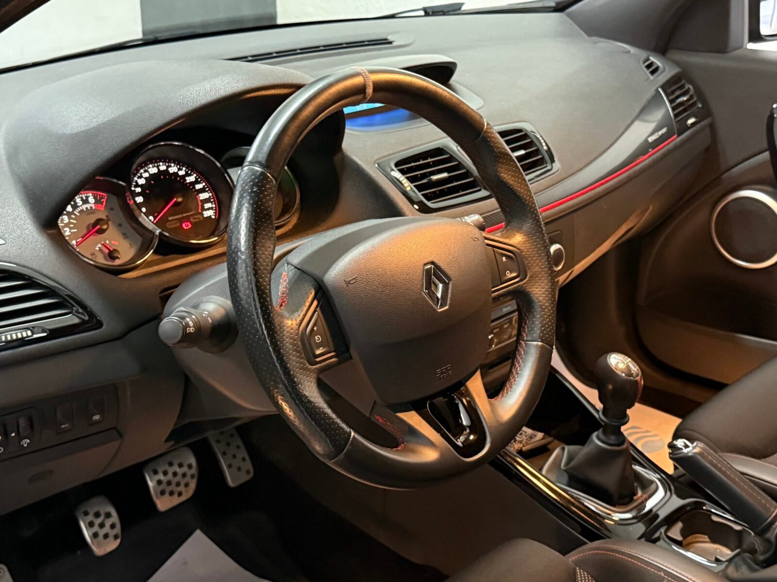 RENAULT Megane RS 265