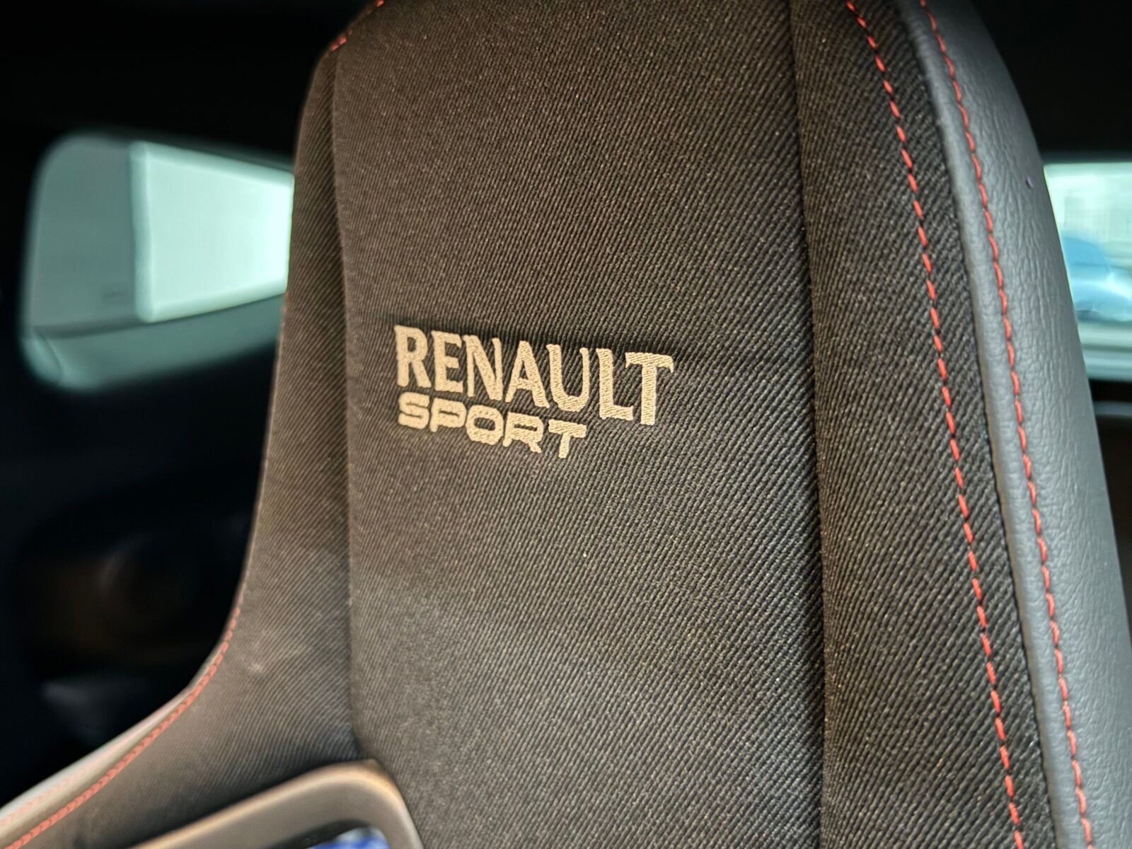 RENAULT Megane RS 265